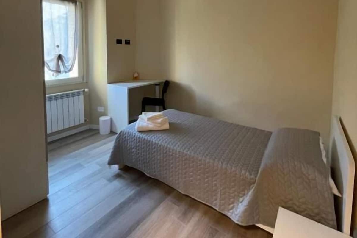 Klassieke eenpersoonskamer, uitzicht op bergen | Gratis wifi