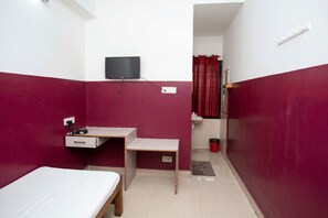 Escritorio, espacio para trabajar con un portátil, wifi gratis