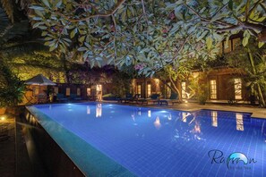 Outdoor pool - Raman Resort (Calangute)