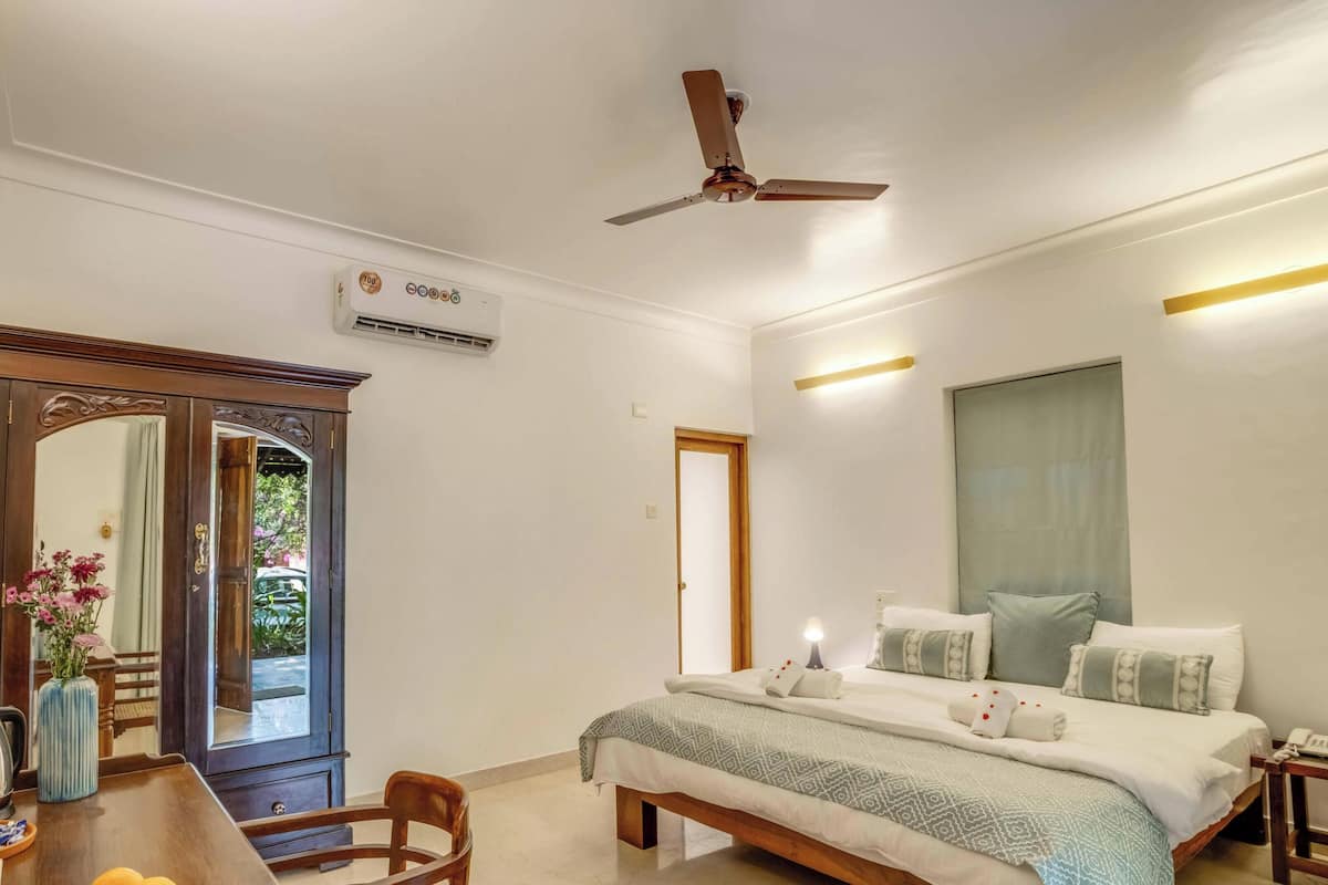 Decoración personalizada, muebles diferentes y escritorio