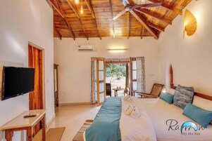 Decoración personalizada, muebles diferentes y escritorio 