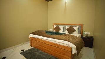 Deluxe-Zimmer | Bügeleisen/Bügelbrett, kostenloses WLAN