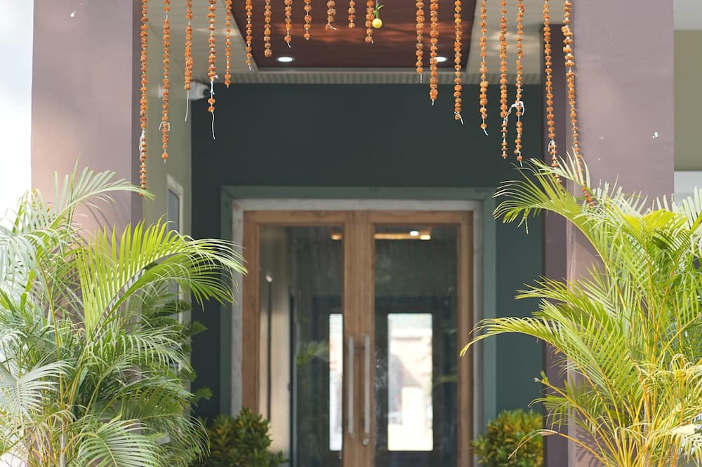 GREEN VALLEY HOTEL AND RESORT