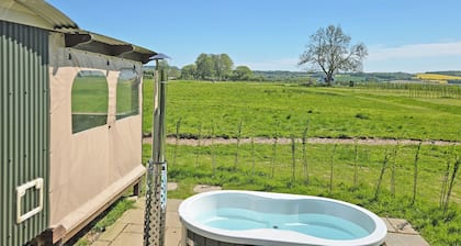 1 bedroom accommodation in Alresford