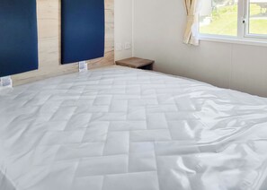 2 bedrooms, free WiFi - 2 bedroom accommodation in Dorchester (Dorchester)