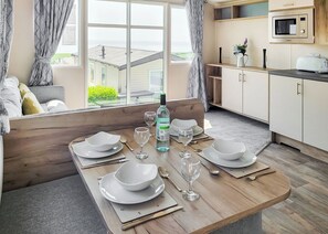 Interior - 2 bedroom accommodation in Dorchester (Dorchester)