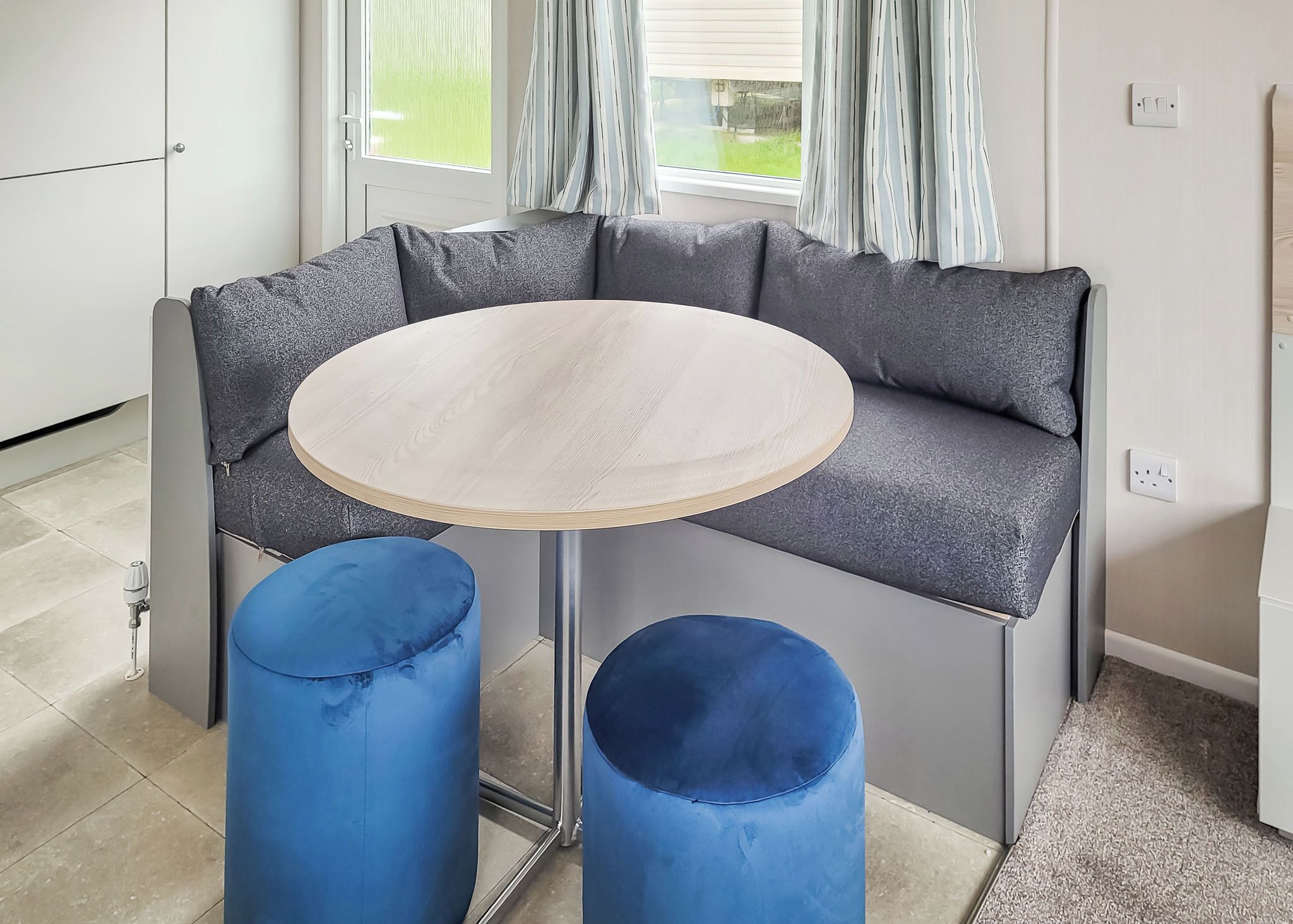 Alojamiento De 2 Habitaciones En Dorchester - Dorset