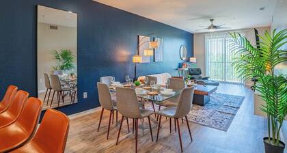 Steps to ASU & Sloan Park Pool Gym Parking WD