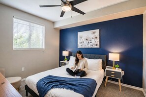 2 bedrooms, iron/ironing board, WiFi, bed sheets - Modern Tempe Retreat Near ASU & Cubs| Gym Pool W/D (Tempe)