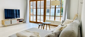 Modern 3-Room Apartment in Penzberg – Balcony, Parking, Near Train Station