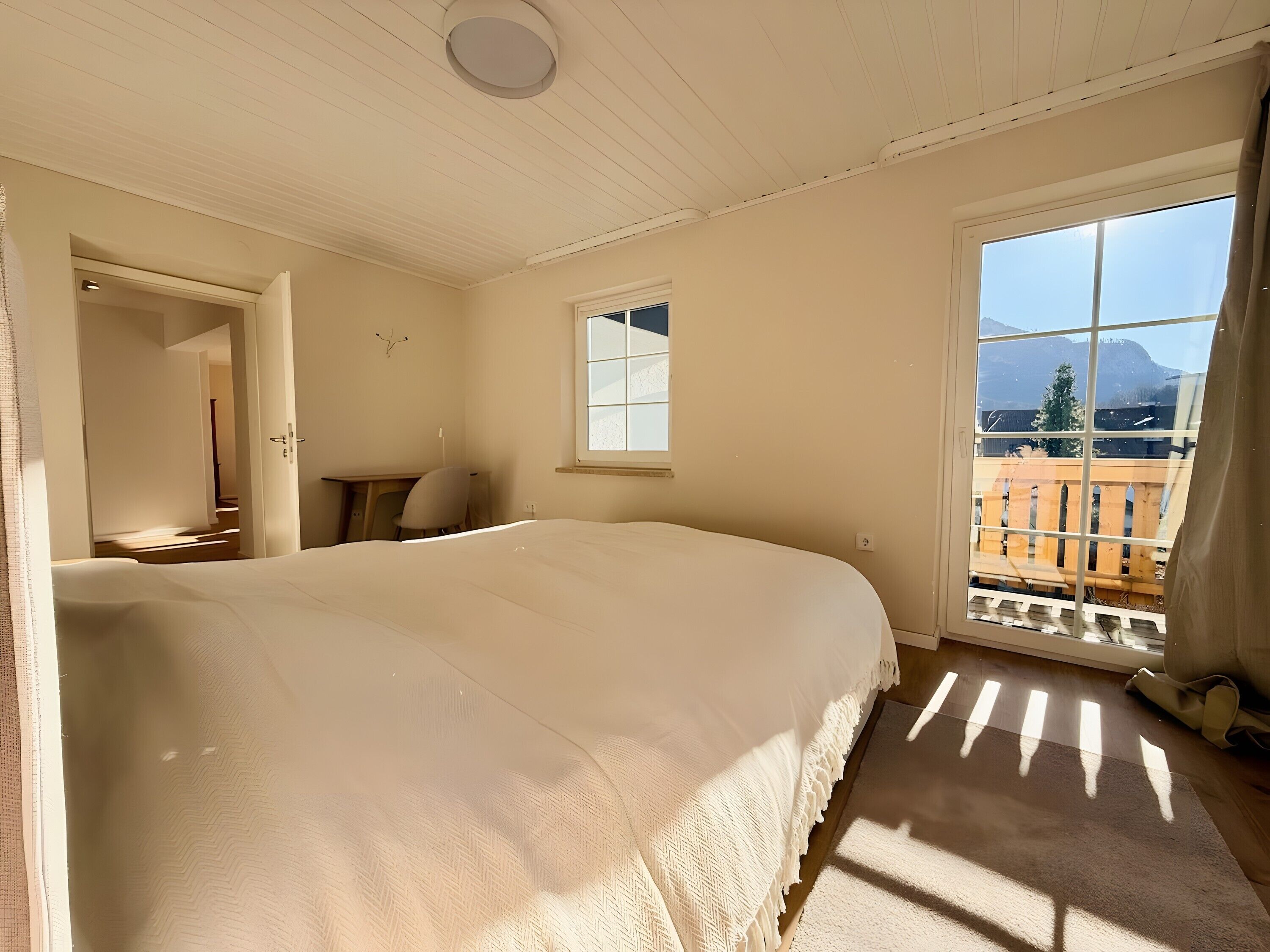 2 chambres, fer et planche à repasser, Wi-Fi, draps fournis