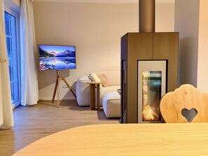 TV, fireplace, table tennis