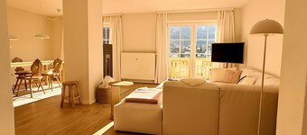 Cozy Kampenwand: Fireplace, Mountain Views, Central Location