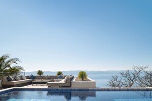 Pool - Luxury Villa Hedonia (Brela)