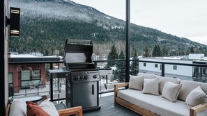 Property grounds - Revelstoke - Cloudscape Penthouse- New condo! (Revelstoke)