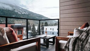 Property grounds - Revelstoke - Cloudscape Penthouse- New condo! (Revelstoke)
