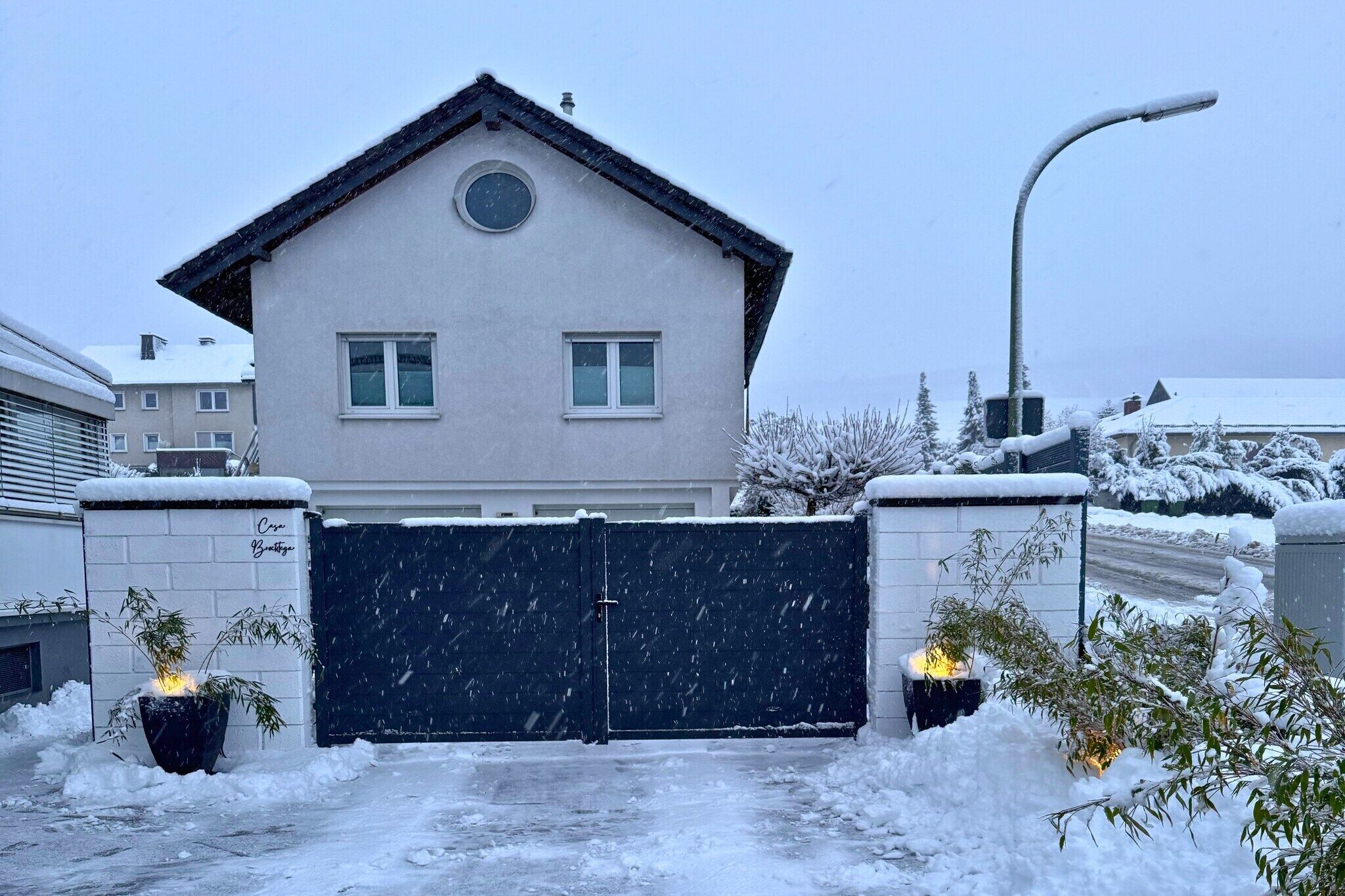 Außenseite Ferienhaus [Winter]
