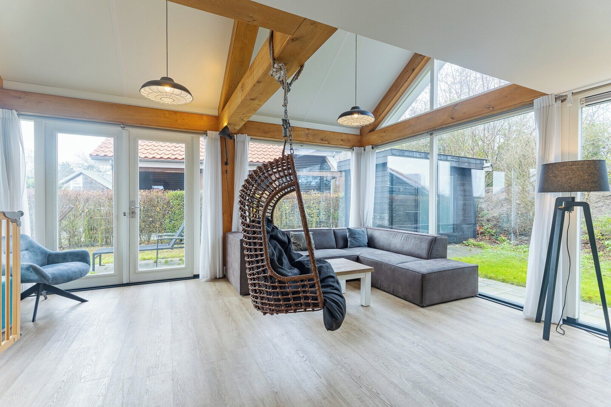 TV connectée, cheminée