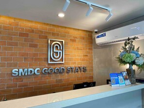 Standard Apartment | Lobby - Shore 3 Unit 1467 Tower 1 (Pasay)