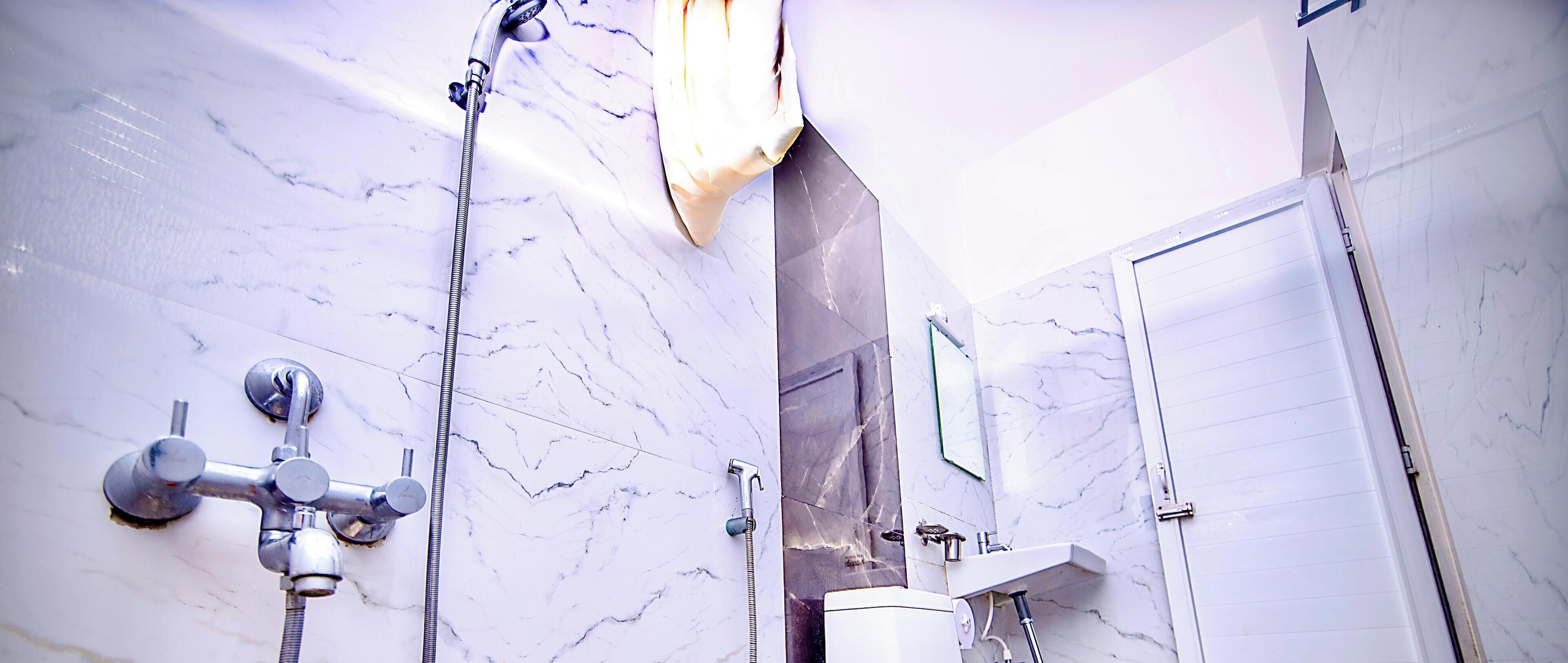 Artículos de tocador gratuitos, toallas, jabón, shampoo