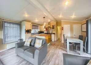 TV - 2 bedroom accommodation in Snowdonia (Snowdonia)