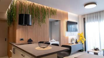 Superior Apartment, Balcony, City View | Interior