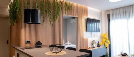 Superior Apartment, Balcony, City View | Interior