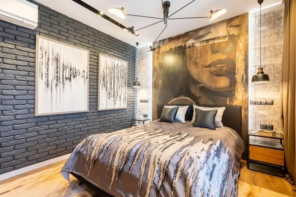 Deluxe Apartment, City View