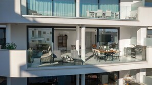 House - Luxury 3-bedroom Apartment in Higuer n (Fuengirola)