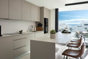 House - Luxury 3-bedroom Apartment in Higuer n (Fuengirola)