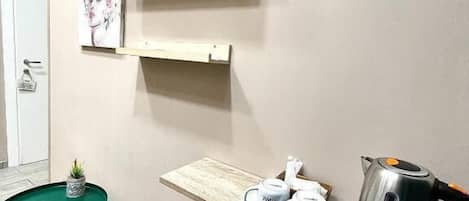 Economy Twin Room | Interior