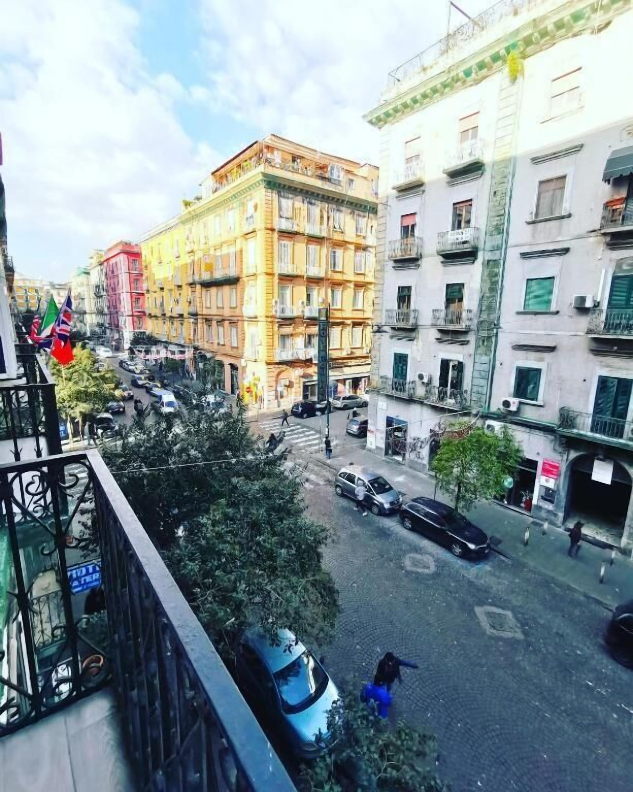 Doppia Comfort, balcone, vista città | Parco della struttura