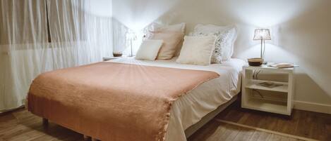 4 dormitorios, tabla de planchar con plancha, wifi y ropa de cama