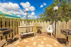 BBQ/picnic area - Bluewater 106 (Orange Beach)