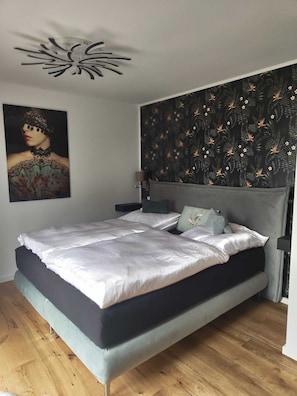 1 bedroom, free WiFi, bed sheets - Close to nature, cozy, stylish vacation apartment with all amenities! (Aurich)