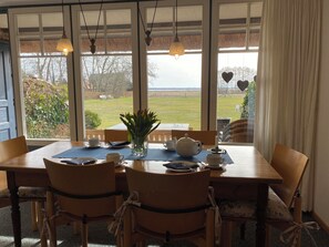 Dining - Plenty of space to arrive - your family oasis on the Bodden for 6 people (Born a. Darß)