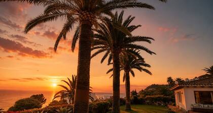 Charming rustic villa with sea views in Playa del Faro Camarinal