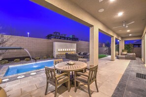 Pool - Luxurious Former Model - Pool Villa in Inspirada! (Henderson)