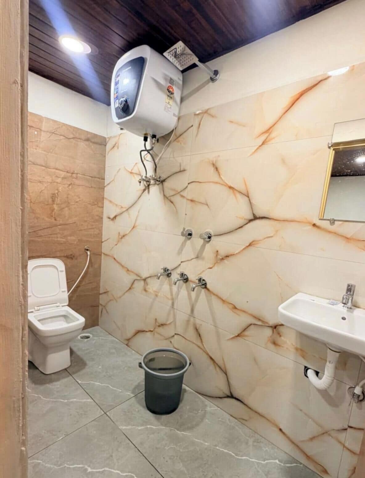 Deluxe Cottage | Bathroom