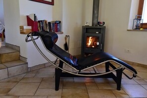 Interior - In the nature park: panorama, garden, terraces, fireplace, design, pet-free, quiet location (Arcevia)