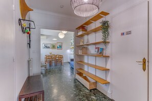 Interior - LIBERATION AP4494 by Riviera Holiday Homes (Niza)
