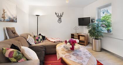 Ferienhaus 'Fewo Diemelrauschen' mit privater Terrasse, Garten und WLAN