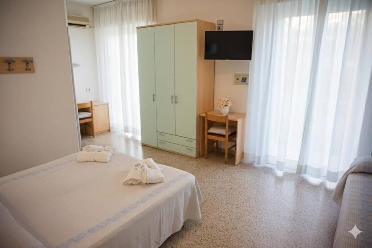 Comfort Triple Room, Balcony | In-room safe, free WiFi, wheelchair access
