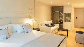 Minibar, in-room safe, desk, blackout drapes