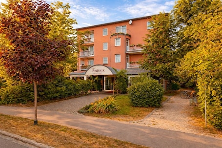 Exterior. Hotel Phönix