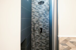 Shower, eco-friendly toiletries, hair dryer, bidet - [Bari Oberdan Home & Charm 2] Central Apartment (Bari)