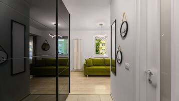 Appartement, balcon, vue montagne | Intérieur