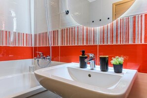 Bathroom - MoHost Blue Moon Apartments (Brasov)