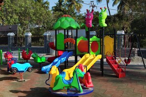 Children’s area - Treat Beach Resort & Spa (Dahanu)