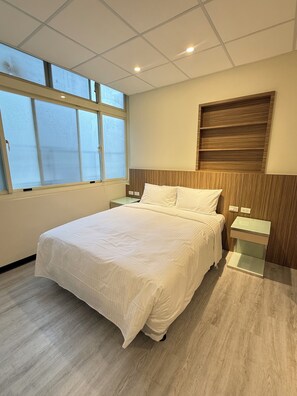 Chambre supérieure, 1 lit double | Accès au Wi-Fi (inclus), literie fournie